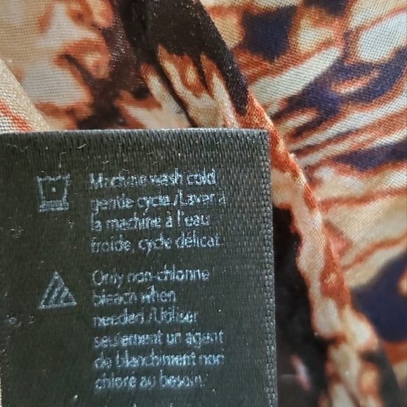 2/$35 Sale Semi Sheer Flowy Blouse 3/4 sleeves Sz L - Picture 10 of 11